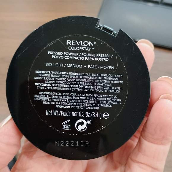 Revolution Conceal & Hydrate Foundation, Revlon Blush And Revlon Pressed Powder - Picture 6 of 6